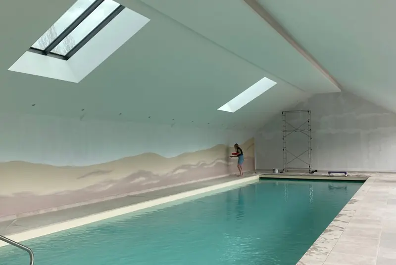 Le mur de la piscine au début du chantier